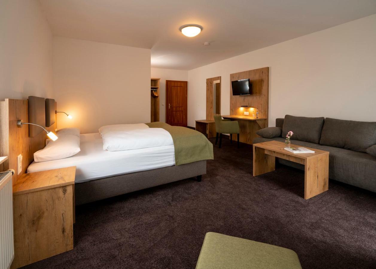 Hotel Krone Nellingen Exteriér fotografie